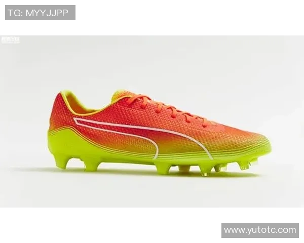 彪马新款足球鞋助力球场表现提升展现运动风采与舒适体验 彪马新款足球鞋助力球场表现提升展现运动风采与舒适体验